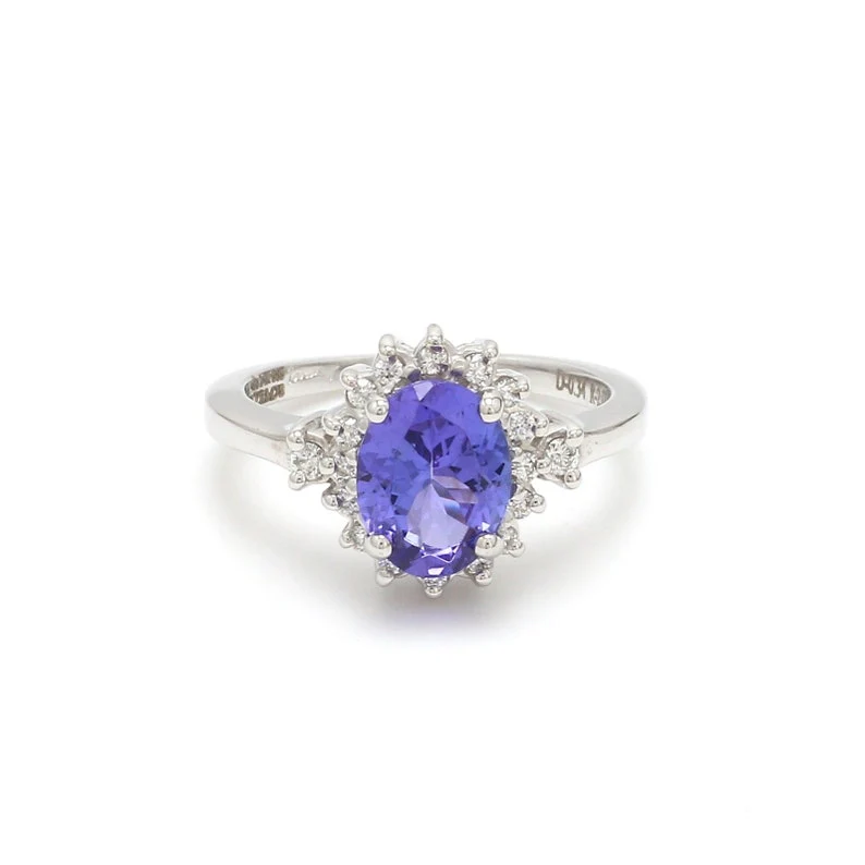 14K Gold Ring with Tanzanite and Diamonds